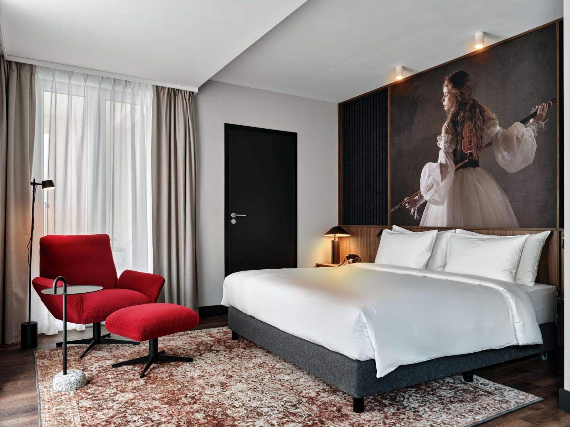 Radisson Red Hotel & Radisson Red Apartments, Краков Экстерьер фото
