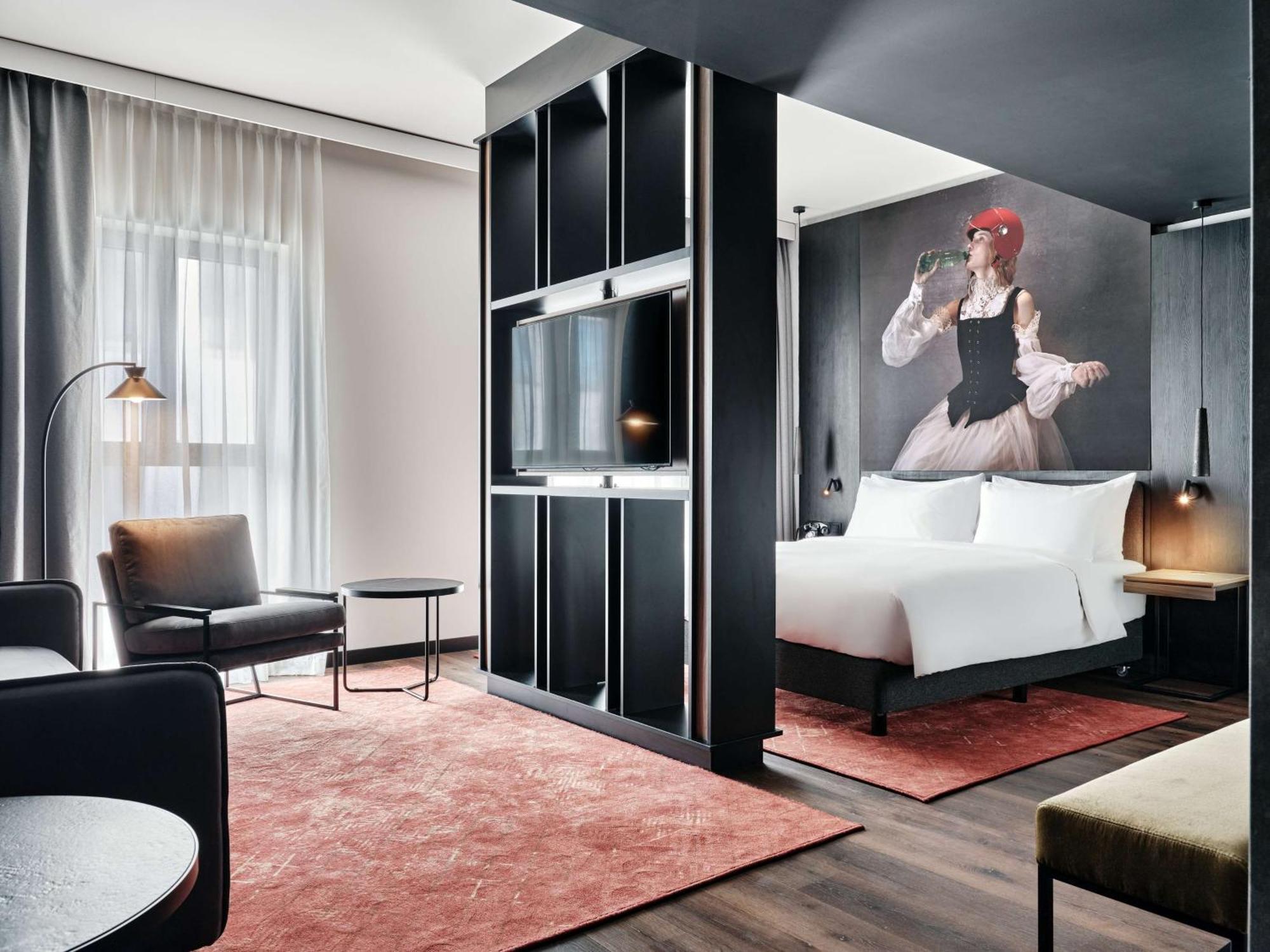 Radisson Red Hotel & Radisson Red Apartments, Краков Экстерьер фото