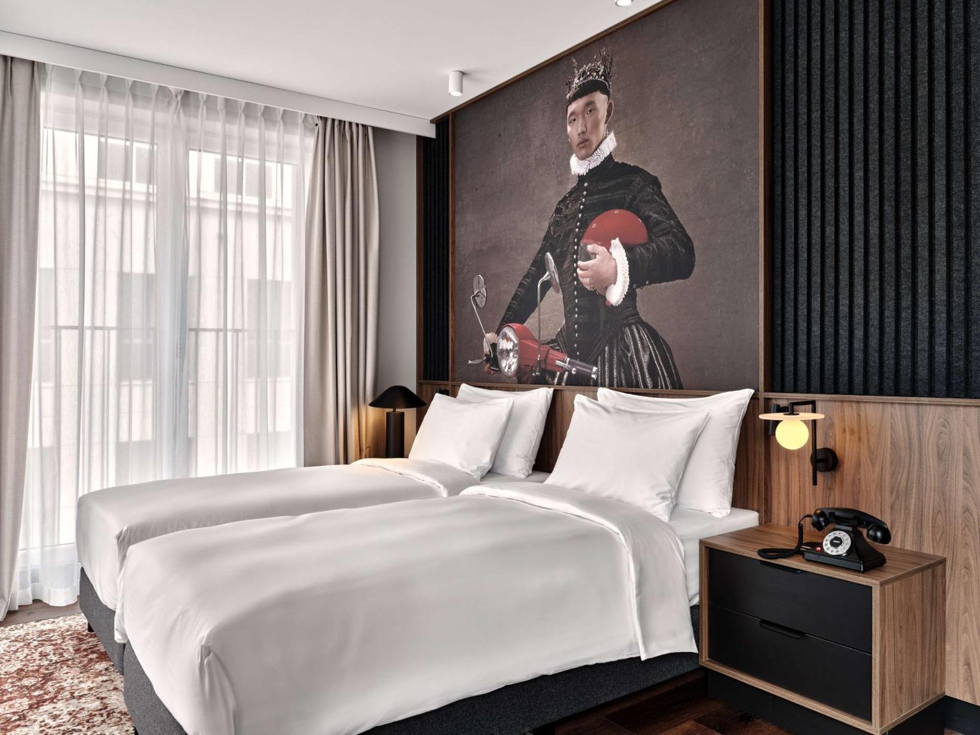 Radisson Red Hotel & Radisson Red Apartments, Краков Экстерьер фото
