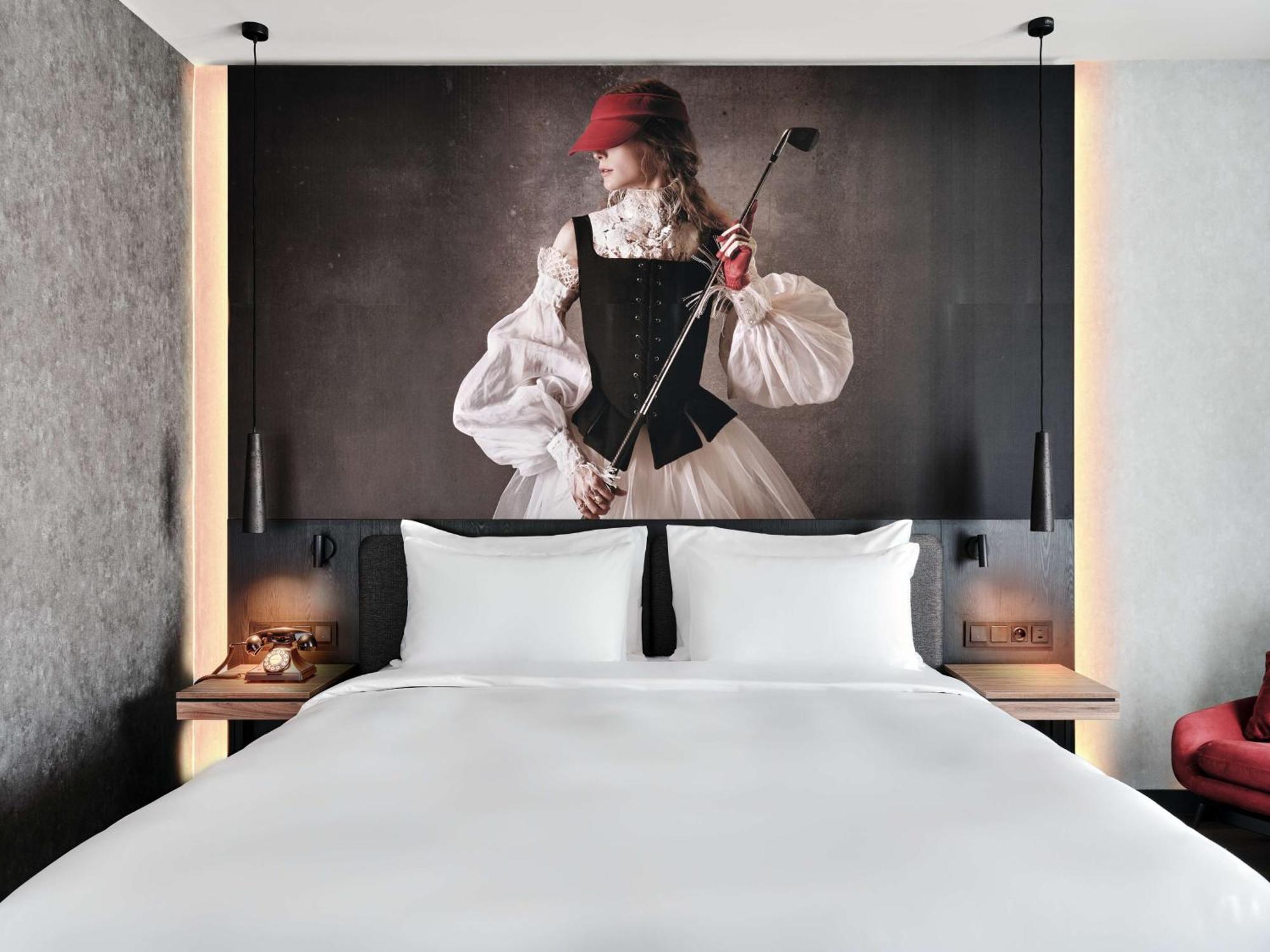 Radisson Red Hotel & Radisson Red Apartments, Краков Экстерьер фото